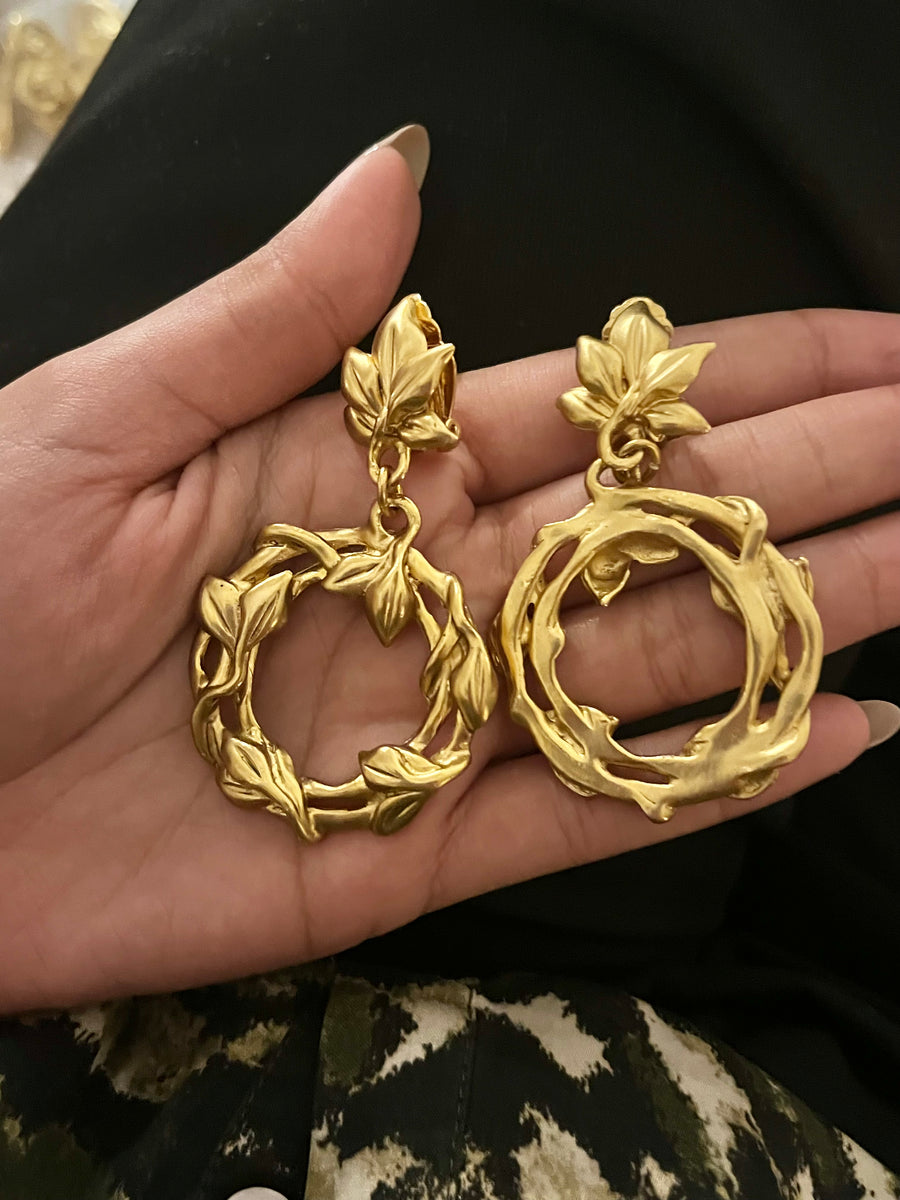 Vintage Jean Louis Scherrer Flower Wreath Earrings – Viange Vintage