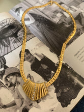 Load image into Gallery viewer, Vintage Ribbed Diamond Croissant Necklace