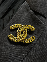 Load image into Gallery viewer, Vintage Chanel CC Chain Brooch