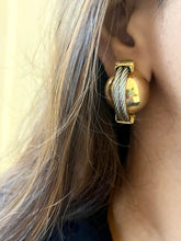 Load image into Gallery viewer, Vintage Saturn Earrings