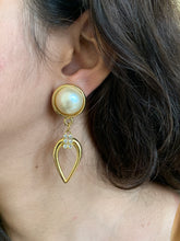 Load image into Gallery viewer, Vintage Pearl Heart Drop Earrings