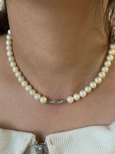 Load image into Gallery viewer, Vintage Silver Hook Clasp Pearl Necklace