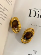 Load image into Gallery viewer, Vintage Brown Stone Spiral Earrings