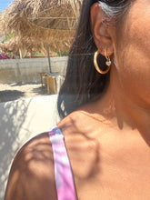 Load image into Gallery viewer, Mini Lima Hoops With Mini Bulb Heart Charms
