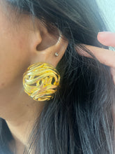 Load image into Gallery viewer, Vintage Gold Chunky Earrings