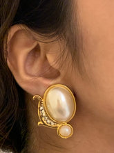 Load image into Gallery viewer, Vintage Oval Pearl Diamond Earrings