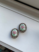 Load image into Gallery viewer, Vintage Porcelain Rose Earrings