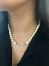 Load image into Gallery viewer, Vintage Silver Hook Clasp Pearl Necklace