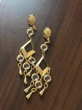 Load image into Gallery viewer, Vintage Crystal Dangler Earrings