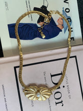Load image into Gallery viewer, Vintage Pearl Bow Choker Necklace
