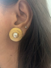 Load image into Gallery viewer, Vintage Pearl Mini Matte Earrings