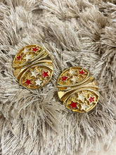 Load image into Gallery viewer, Vintage Red And White Star Earrings