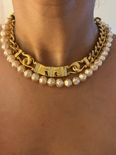 Load image into Gallery viewer, Vintage Pearl Necklace