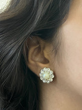Load image into Gallery viewer, Vintage Diamond Flower Mini Earrings