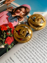 Load image into Gallery viewer, Vintage Chanel Chunky CC Earrings