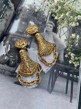 Load image into Gallery viewer, Vintage Baroque Chain Earrings