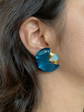 Load image into Gallery viewer, Vintage Blue Enamel Earrings