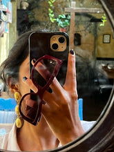 Load image into Gallery viewer, Vintage Daisy Drop Danglers
