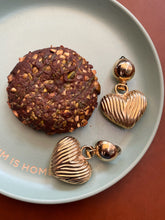 Load image into Gallery viewer, Vintage Chunky Bubble Heart Earrings