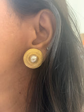 Load image into Gallery viewer, Vintage Pearl Mini Matte Earrings
