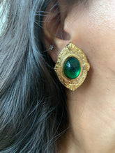 Load image into Gallery viewer, Vintage Green Stone Chunky Oval Earrings