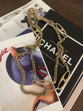 Load image into Gallery viewer, Vintage Horseshoe Necklace