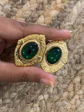 Load image into Gallery viewer, Vintage Green Stone Chunky Oval Earrings