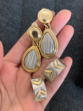 Load image into Gallery viewer, Vintage Mixed Metal Drop Earrings