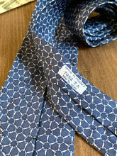 Load image into Gallery viewer, Vintage Hermes Tie