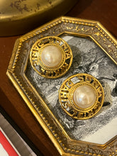 Load image into Gallery viewer, Vintage Sonia Rykiel Pearl Earrings