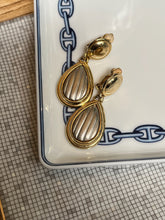 Load image into Gallery viewer, Vintage Mixed Metal Drop Earrings