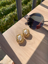 Load image into Gallery viewer, Vintage Pearl &amp; Dimond Oval Earrings