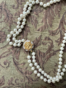 Vintage Cameo Pearl Necklace