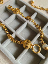 Load image into Gallery viewer, Vintage Chanel Pearl Belt