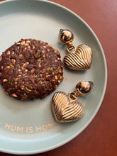 Load image into Gallery viewer, Vintage Chunky Bubble Heart Earrings