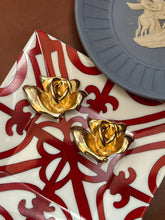 Load image into Gallery viewer, Vintage Rose Earrings