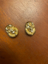 Load image into Gallery viewer, Vintage Circular Diamond Earrings