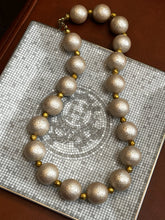 Load image into Gallery viewer, Vintage Chunky Brushed Pearl Necklace