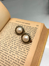 Load image into Gallery viewer, Vintage Pearl Earrings