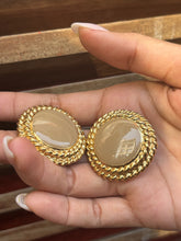 Load image into Gallery viewer, Vintage Beige Chunky Round Earrings
