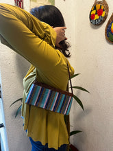 Load image into Gallery viewer, Vintage Blue Sequin Clutch Bag