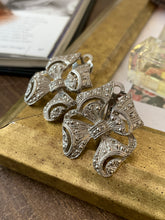 Load image into Gallery viewer, Vintage Silver Bow Earrings