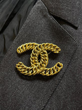 Load image into Gallery viewer, Vintage Chanel CC Chain Brooch