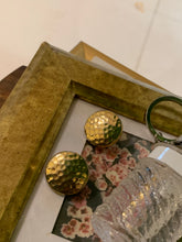 Load image into Gallery viewer, Vintage Hammered Studs