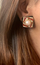 Load image into Gallery viewer, Vintage Pearl Pyramid Earrings