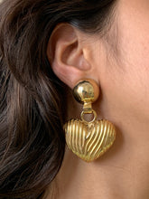 Load image into Gallery viewer, Vintage Chunky Bubble Heart Earrings
