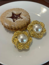 Load image into Gallery viewer, Vintage Rope Flower Pearl Chunky Earrings