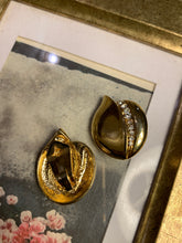 Load image into Gallery viewer, Vintage Diamond Tulip Earrings