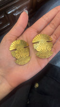 Load image into Gallery viewer, Vintage Enny Monaco Tribal Earrings