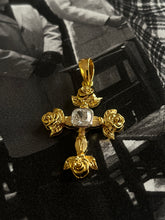 Load image into Gallery viewer, Primrose Cross Pendant